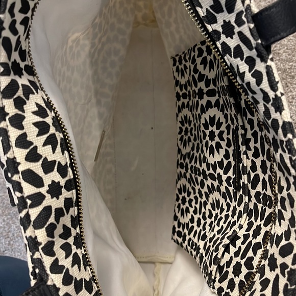 Kate Spade Tote - Picture 2 of 3